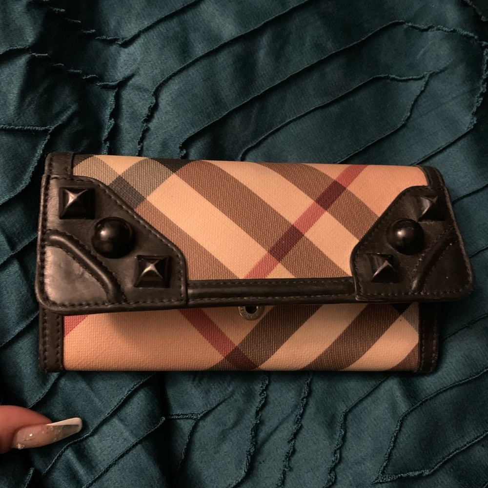 Burberry wallet